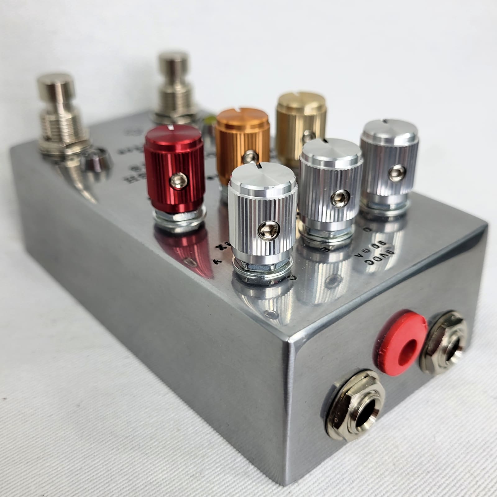 Demedash T60 Analog Modulator Aluminum Top Right Corner