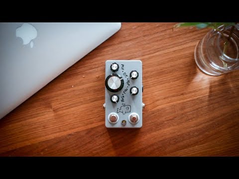 Hungry Robot Pedals The Moby Dick V2 Boutique Delay Pedal Demo Video